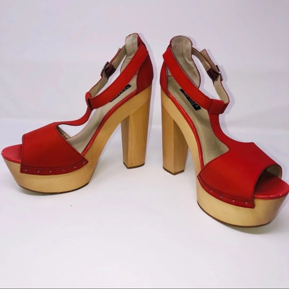 Messeca New York Open Toe Platform Heels Red Wood Heel Size 9.5